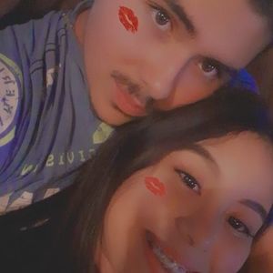 Meet your Posher, Santos